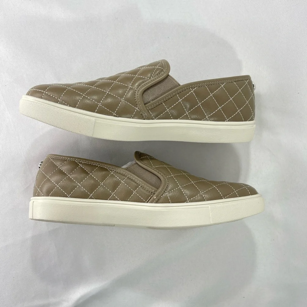 Steve Madden Womens Ecentrcq Slip On Sneaker. Color Gray. Size 9 NEW!!